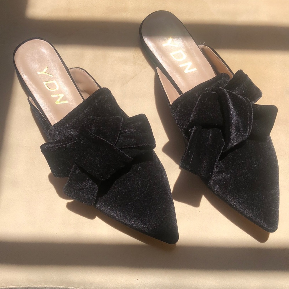 YDN Velvet Bow pointed toe Mule Loafers Size 12